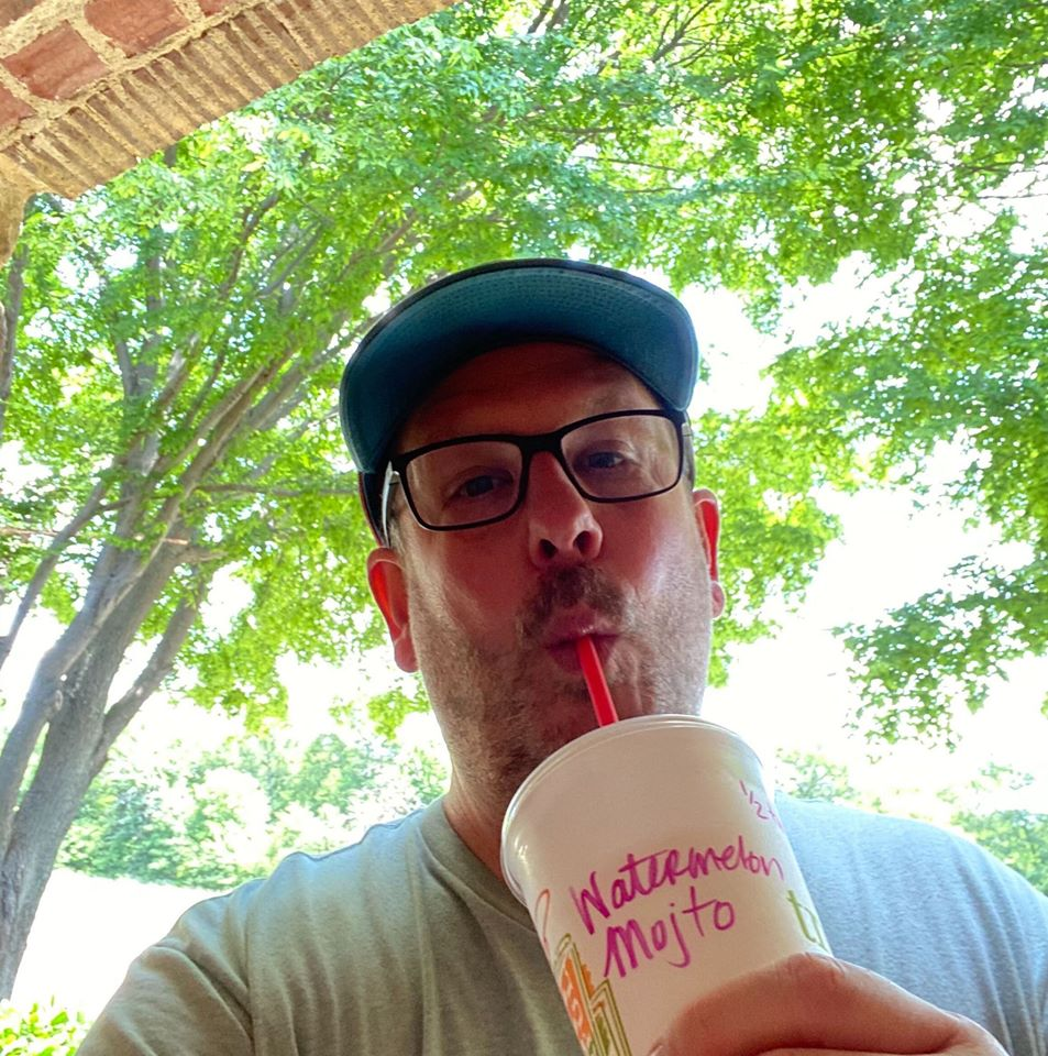 FDSmoothie's tweet photo. Don’t miss out on this perfect summer flavor! Grab a Watermelon Mojito™ Smoothie for your next summertime adventure ☀️🍉 https://t.co/Jiwdamhtfi