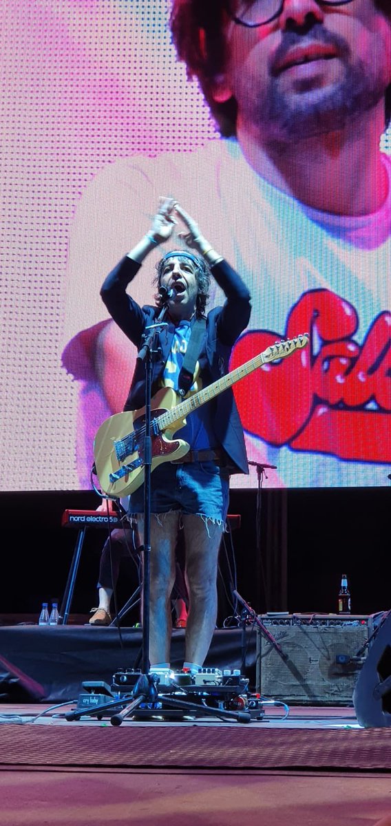 MadridAndMusic's tweet photo. ..@sidonie__ saltan al escenario del @EsAbreMadrid del @IFEMA . La música vuelve a Madrid!! https://t.co/pVUj88cNE7