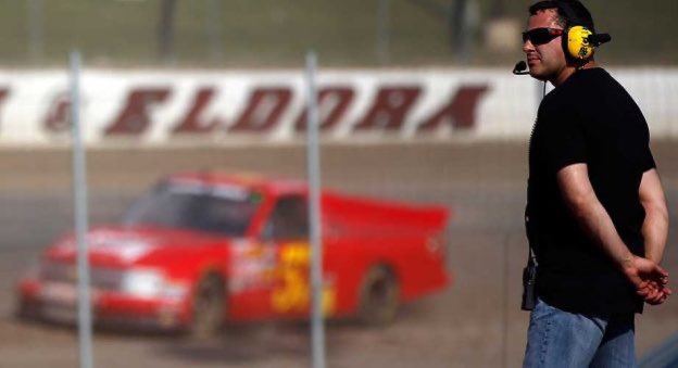 DaveEidWGME's tweet photo. The new Auto Racing Series coming to CBS next summer and the connection to Maine tonight at 6:00! @ShamrockSEgreen https://t.co/3FuiWQfvN8