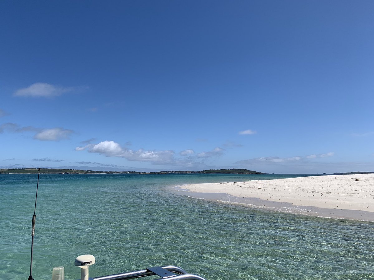 cameronscilly's tweet photo. Doesn’t get much better than this #home https://t.co/MQkeJiMbfI