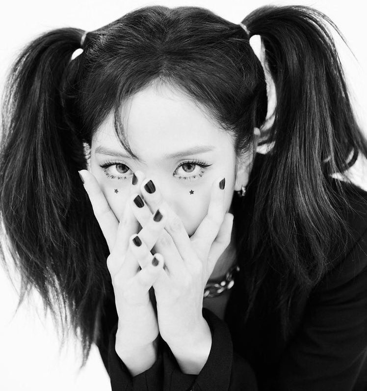 jisoosjpg's tweet photo. baddas kim jisoo🖤 https://t.co/ohd4KR0oQL