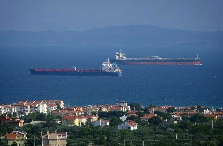 Bu dev tankerleri Saros Körfezinde görmek istemiyorsanız ÇED Raporuna açılacak davaya; orada yaşayan olarak vekalet vermeniz için son 2 gün.

#sarosumadokunma
#savesaros