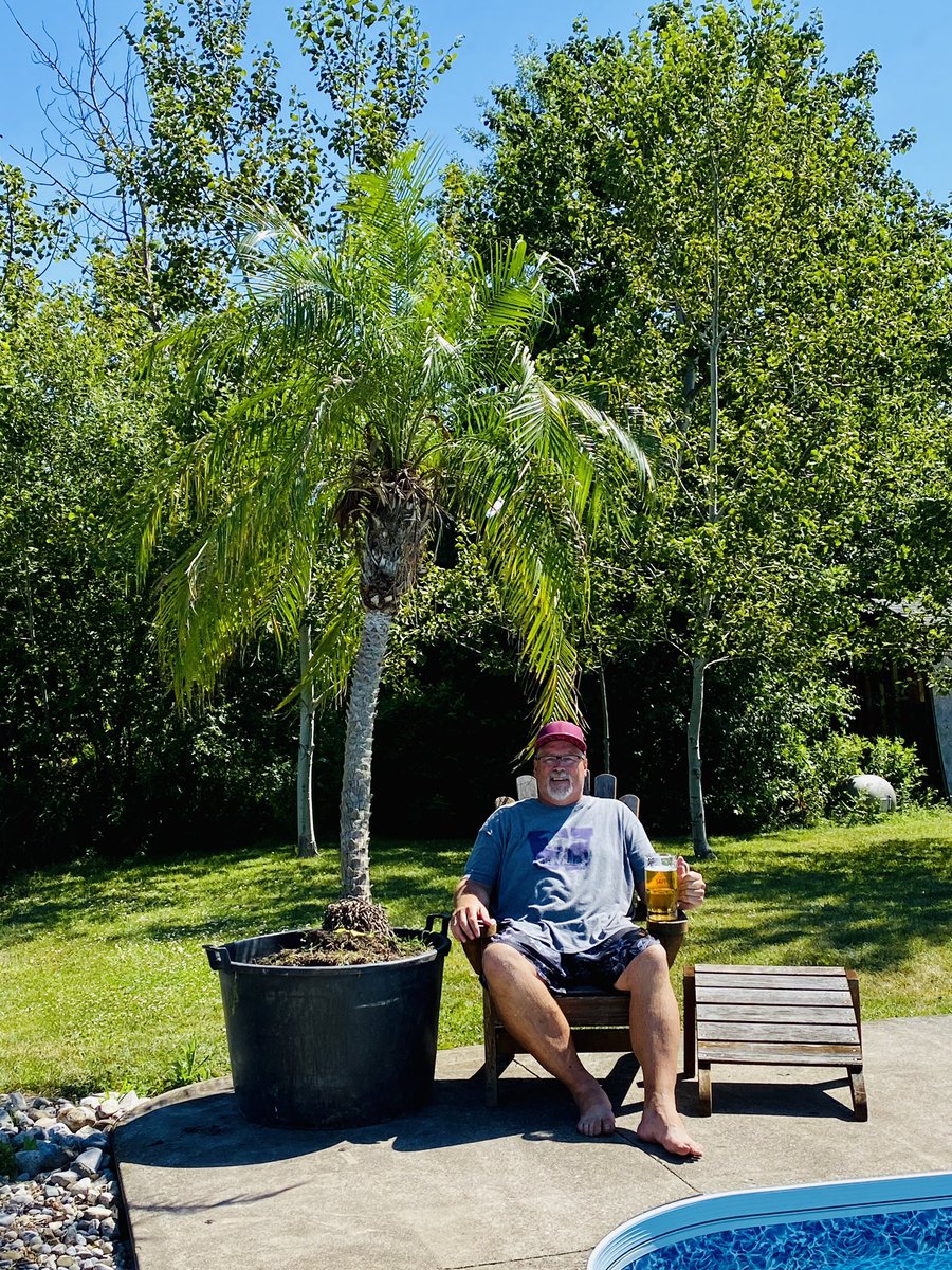 CoachT1998's tweet image. Can’t vacation in the tropics this summer so I brought the south to us. #backyardbeach