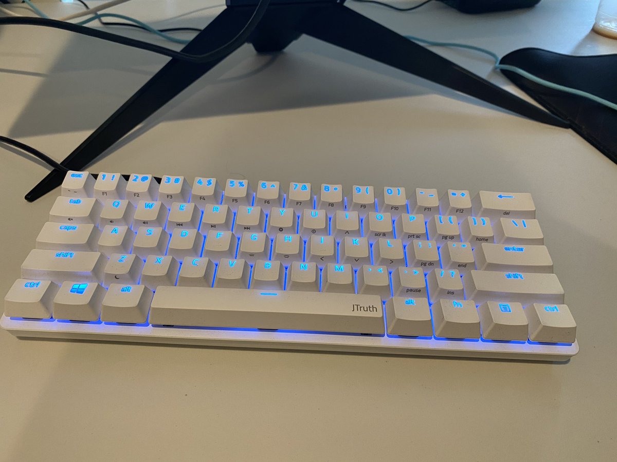 JTruthFN's tweet image. Massive W. Huge thank you to @Razer and the goat @seeson for this work of art.