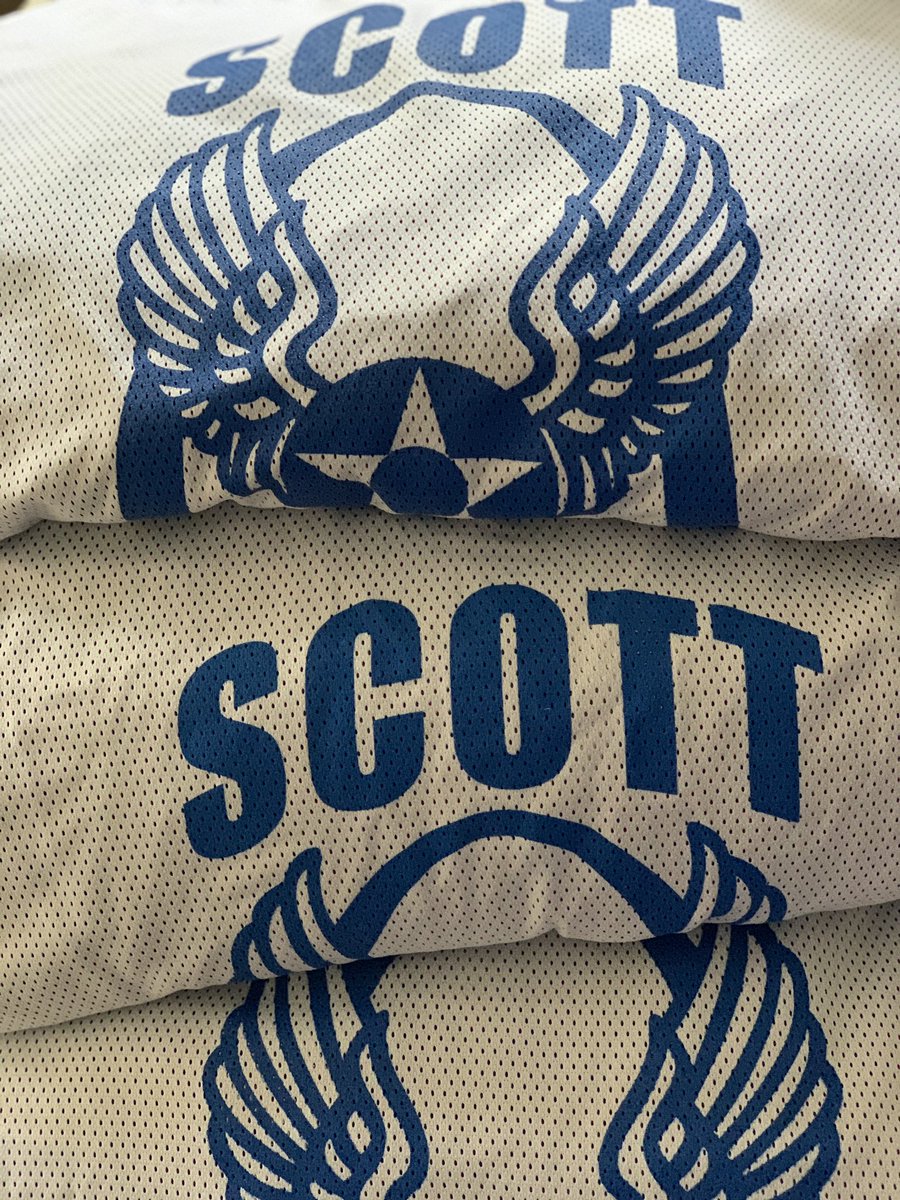 SHLNEWS's tweet photo. Game times tonight (7/15)
8:30pm Blades @ Scratches
9:45pm Habs @ Avg Joes.
JERSEYS ARE IN!
If you bought a new jersey, they will be at the rink tonight and given to your captain. 
Lightning players: your jerseys will be there next week. https://t.co/Yni7EHGJ6J