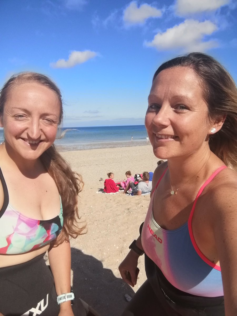 BoxSwim4's tweet image. 3.5km swim from Maenporth Beach. Remotivated and ready to smash my 24 over 24 Challenge 🏊 #teamshelterbox #shelterboxuk #swimming #openwater #wsc #womensswimmingcollective
