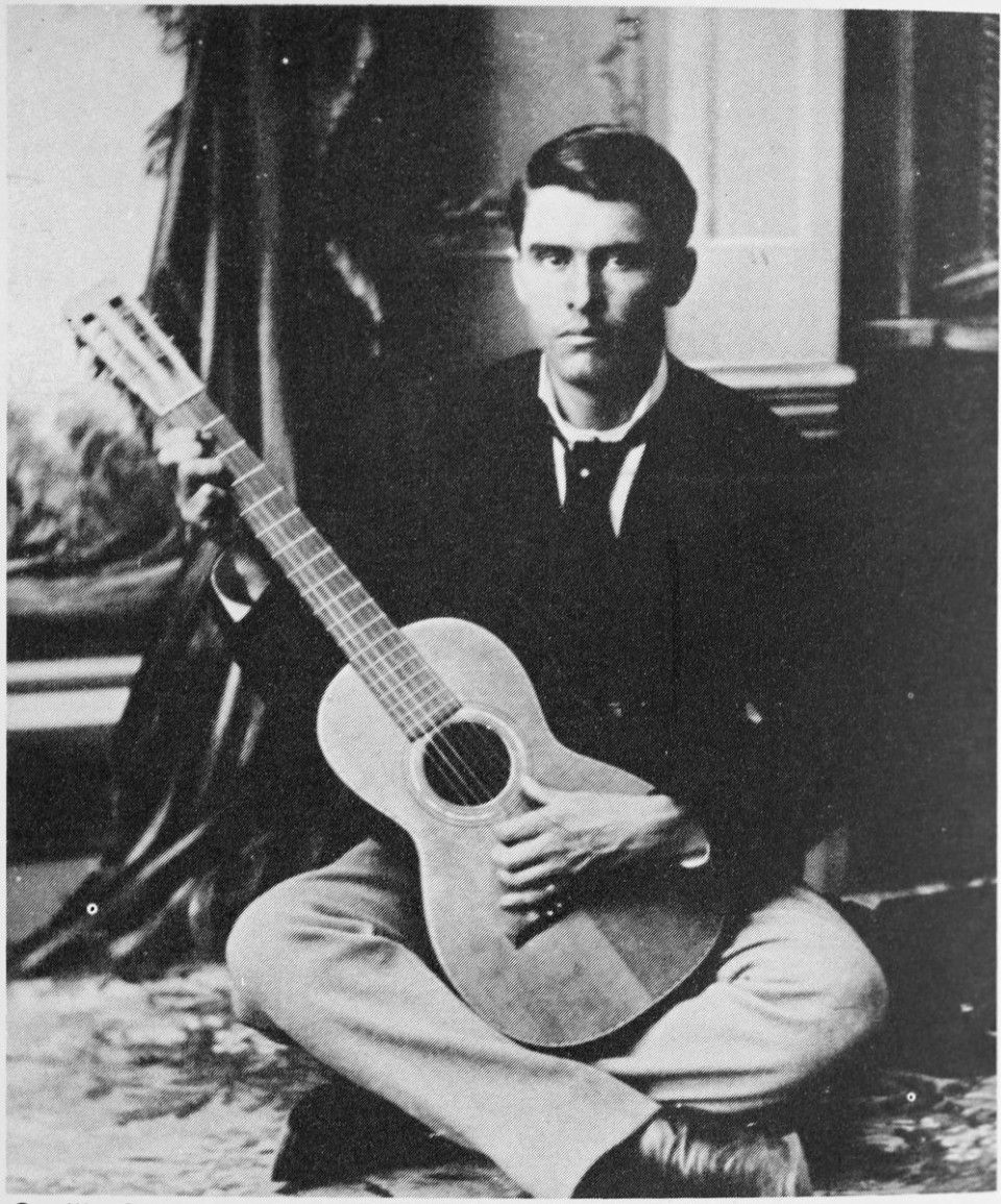 guitartweets's tweet photo. 1894: Orville Gibson starts the Gibson Mandolin-Guitar Mfg. Co., building guitars and mandolins that incorporate the arched top and backs of violins. https://t.co/bEHrfVmmwr