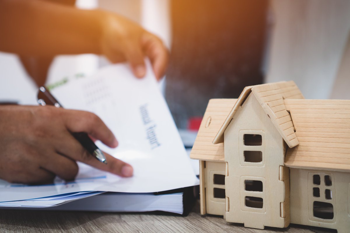 Supreme Court of Nova Scotia rules it is unreasonable to apply an adverse possession standard under the Land Titles Clarification Act. New #SMThoughtLeadership article discusses this important decision: bit.ly/31YWjlQ