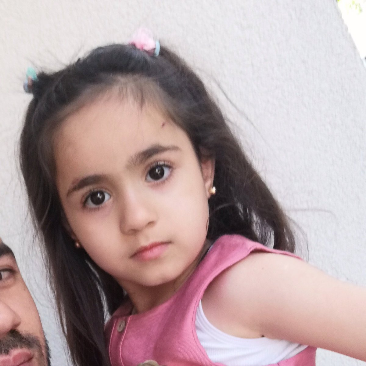 Hep birlikte İreme hayat olalım.

Allah aşkına bir RT veya paylaşım bu kadar zor olamaz! 19 bin kişiyiz herbiriniz 1 RT atsa yüzbinlerce kişiye ulaşırız.

#iremiduy