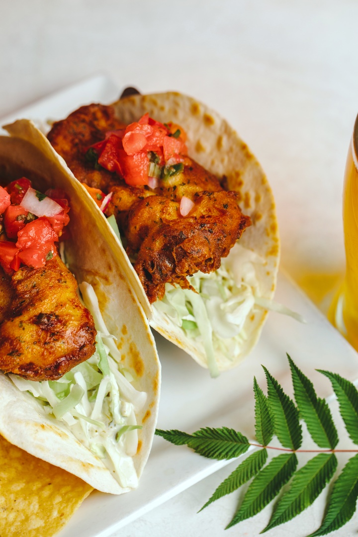 It's an Off the Hook Fish Tacos kind of day. 🌮  Tag a friend you want to have tacos with! 😍