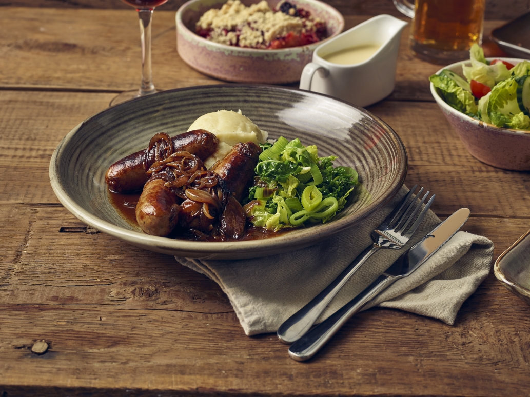 Genware1's tweet photo. With food establishments now re-opening, classic pub grub has never looked so appealing.
#pubgrub #pub #restaurant #classic #food #midweek #terratableware https://t.co/7LyY5kPncK