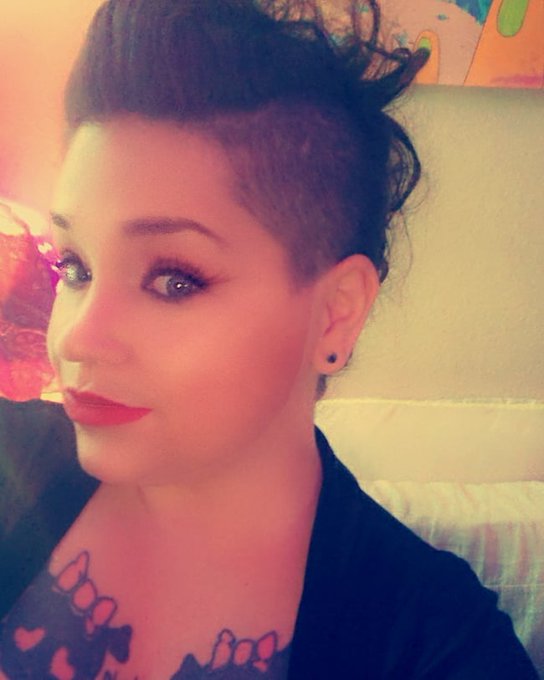 I'm live on streamate  https://t.co/NZhLPVqFEY https://t.co/jKV5L4c6Tc