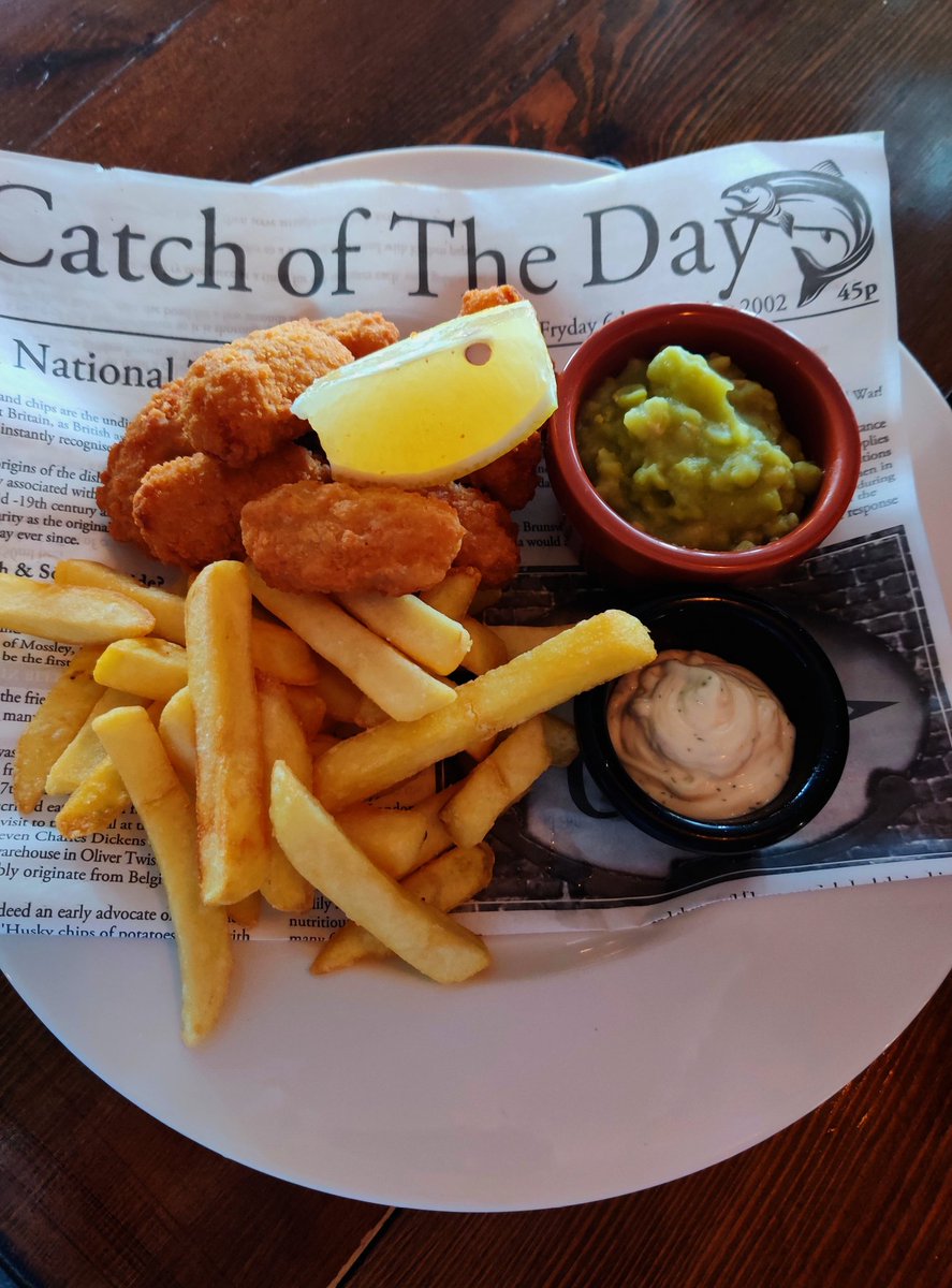 GalwayArms1's tweet photo. From our New Menu. 

Deep fried Scampi, seasoned chips, mushy peas and tartar sauce.

Bookings now available 091- 564555/ galwayarmsinn@gmail.com https://t.co/GibhcI7PWN