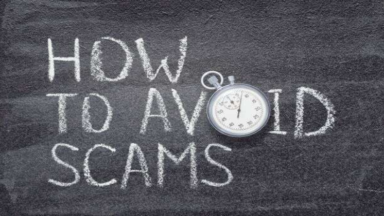 mercycareaz's tweet photo. What can you do to avoid #COVID19 scams? One way is to stay up on the latest ways scammers target you. Learn more at our forum tomorrow, Thurs, July 9 from 5-5:30 p.m. For more details, go to https://t.co/wTXfGHTptZ. https://t.co/roqrKl3hiE