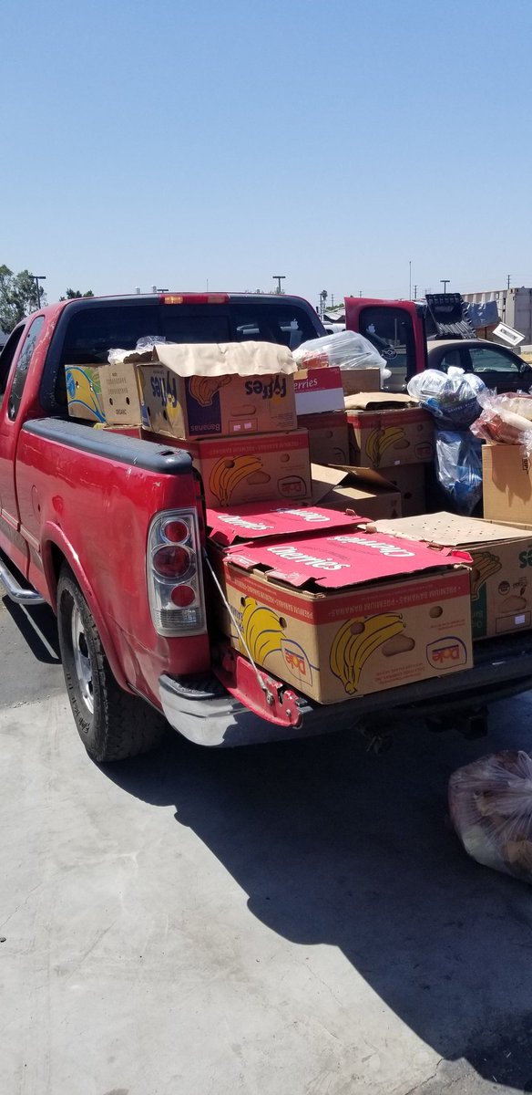 feeding_motion's tweet photo. Over 10 years ago Ms Brenda Smith found herself needing a meal &amp; went into a soup kitchen in Orange County after that act of kindness she began bringing food from the soup kitchen to the homeless under the Newport BCH pier. Her Dream has now helped thousands of families 
#feeding https://t.co/H663rfJIuD