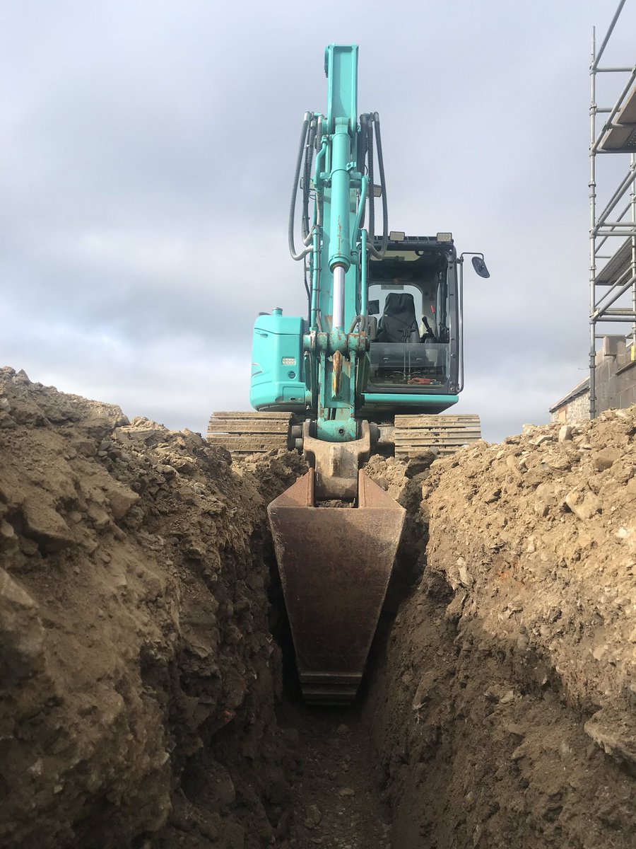 Not something I’ve done for a few years, 
put in some foul drains and electric ducts, 
Wide pad Kobelco did the job 👌