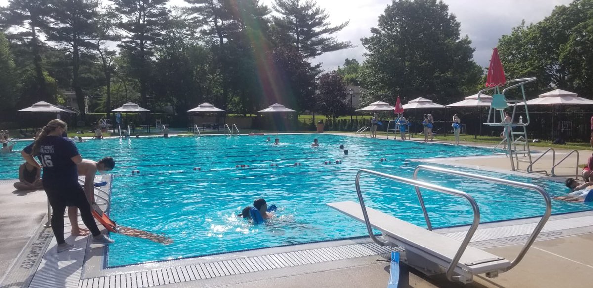 AquaticCPRNY's tweet photo. Getting ready for the season! Join us for the SAFEST lifeguarding class 🥳 

#lifeguard #pool #swimming #summer #twitter #retweet #post #goals #hot #sun https://t.co/hqTfrcBele