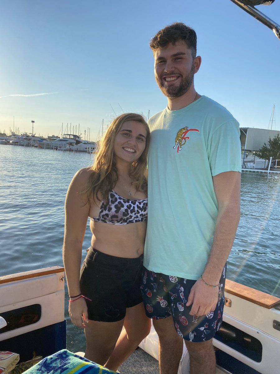 sydnee_shaw's tweet photo. I don’t wanna leave Michigan 🥺 https://t.co/MKeUFL5wrw