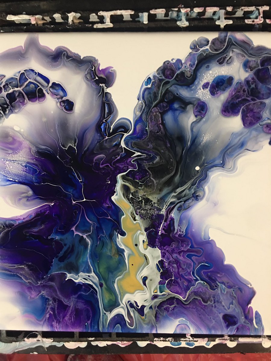 pourraine's tweet photo. Purple vibes! ❤️ #fluidart #dutchpour https://t.co/KiER8KtVyb