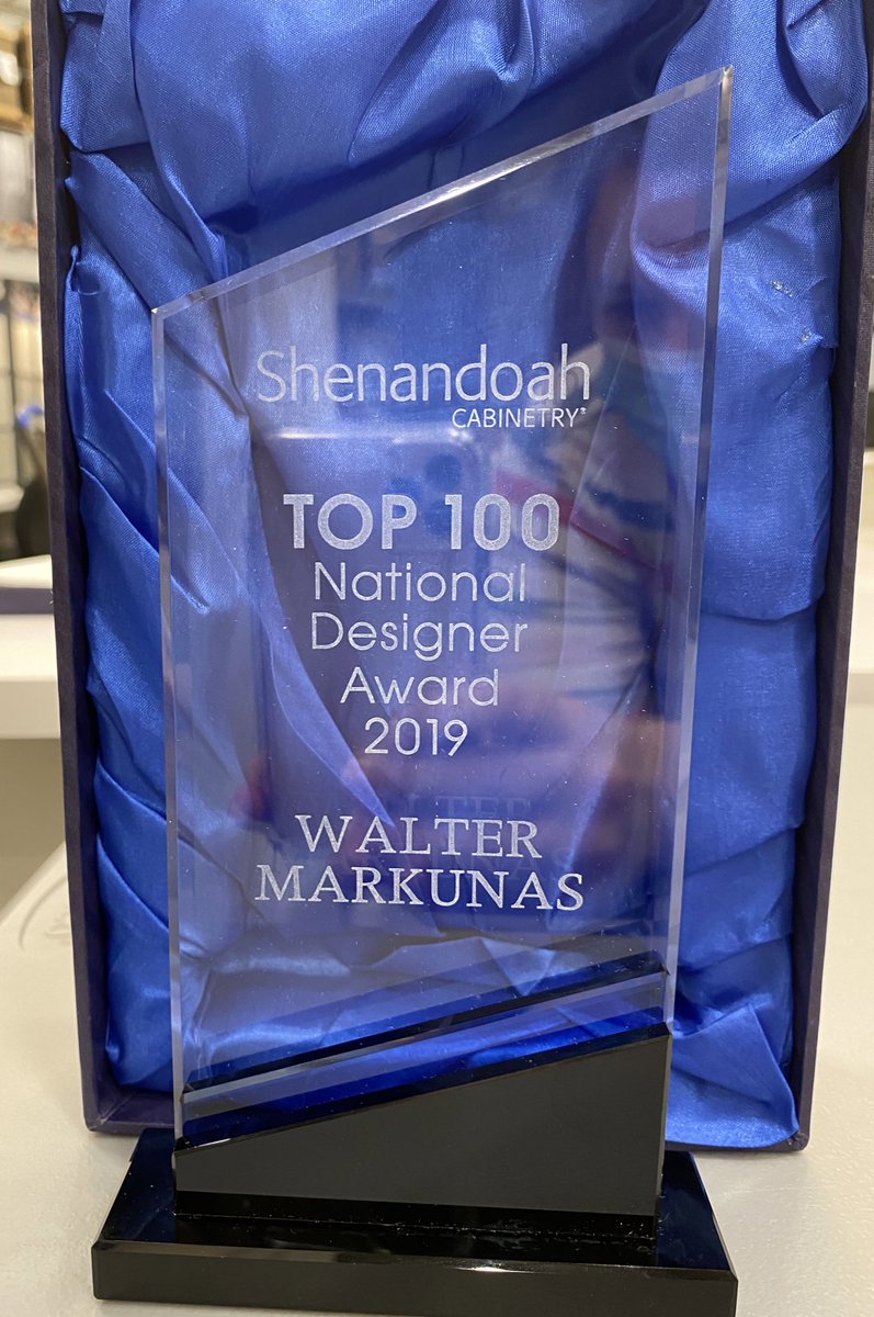 Our Cabinet Sales Specialist Walter continues to get recognition! 

Not only Top 100 in the country but Number 1 in the region for selling Shenandoah products!  

Congrats Walter! 🎉