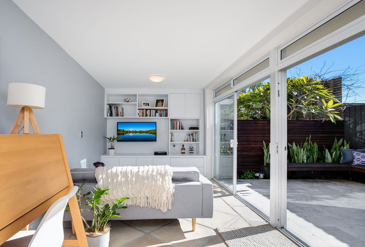 JPrattauctions's tweet photo. #soldprior to auction
3/4 Rawson St, Mosman
Listed by Annika Bongiorno and Aaron Bongiorno #stonemcmahonspoint
.
#jamesprattauctionsgroup #mosman #Auction https://t.co/xuM7skfyKd