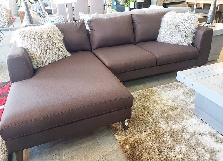 RovanHome's tweet photo. Available @RovanHome https://t.co/z5Xe8dzeZM