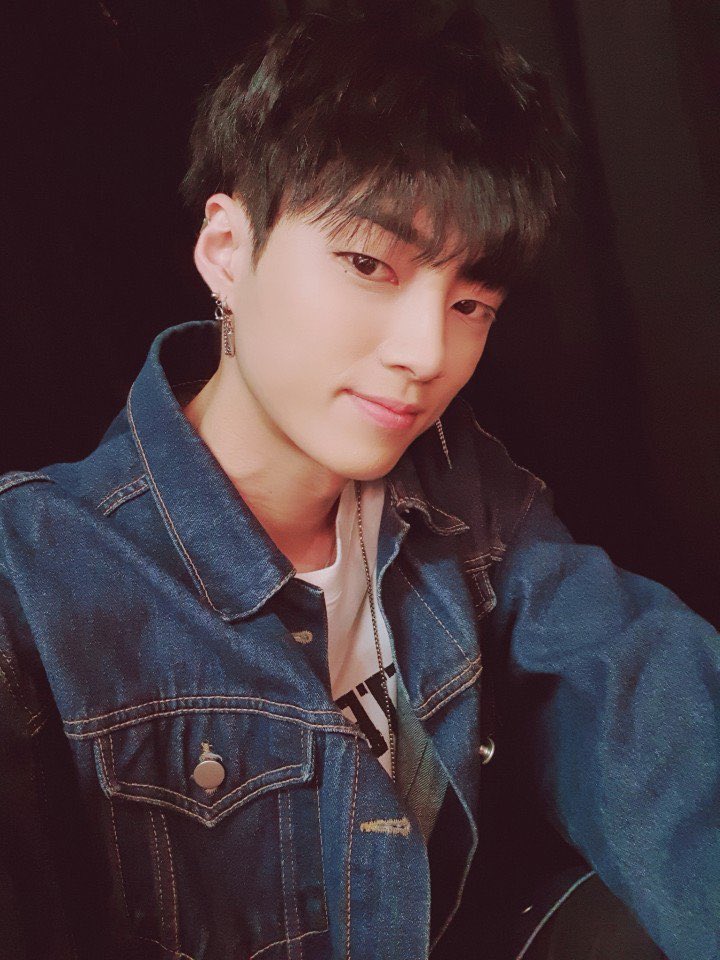 now on to Ziki - 95 liner - Lead rapper- Main dancer he is an extremely talented rapper with a very chill personality. he likes to say what he feels and has some of the funniest one liners. he’s true to himself and you can see he really loves what he does and who he’s with.