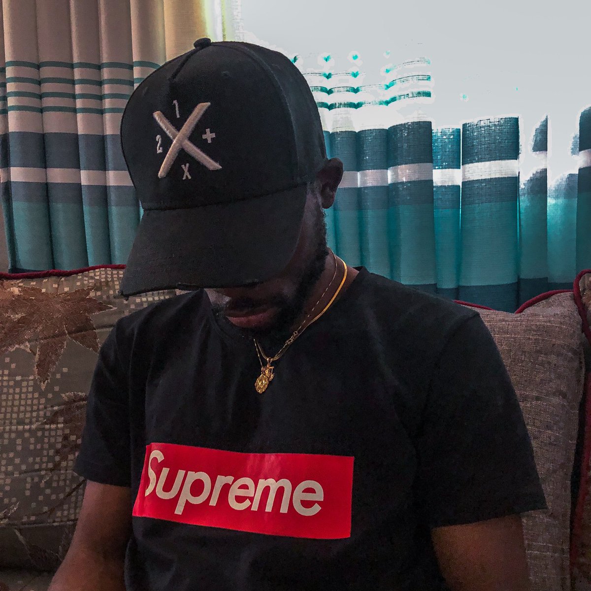 Square_Flow's tweet photo. .@MrTeddyofficiel avec sa casquette 1x2+ 🧢, Au calmozor 🤙🏾
#1x2plus #SquareFlow
https://t.co/fkSJgVFJ2y
https://t.co/WMram3Knfi
https://t.co/BNZ90gyufK https://t.co/p3SBv10ToJ