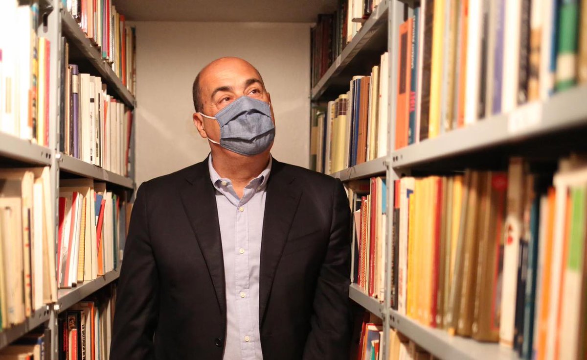 nzingaretti's tweet photo. Oggi sono andato a trovare Sergio Flamigni nella sua casa di Oriolo trasformata in archivio. Una documentazione straordinaria sulla storia d'Italia. Un patrimonio che ora avrà una nuova casa perché lo portiamo a Roma, a Garbatella, in uno spazio Ater: https://t.co/5qGI5VkdNB https://t.co/7CiabVmaZ5