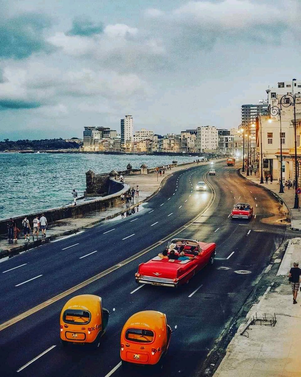 dukedecuba's tweet photo. Malecón ♥️🇨🇺

#havana_city #cuba https://t.co/8ZHBXg0h7W