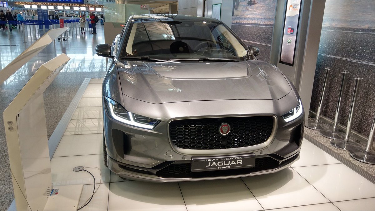 Open_LV's tweet photo. As part of the #OpenLV project a team from @IBM developed an app that could interact with a Jaguar I-PACE to control the vehicle charging if loading on a particular substation exceeded a notional limit.
#innovation #EVs #ElectricVehicles
Image Via @EVclicks https://t.co/uItk5ngONS