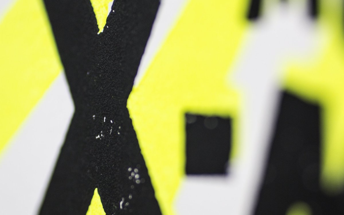 Now we're pretty sure there are some people wishing it was Christmas already with everything happening in the world right now... still got a little way to gi yet, but check out the great piece of print finishing on Senses+ 1mm thick Lace White board! 
#printfinishing #xmas #print