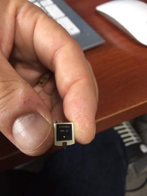 micktlock's tweet photo. @gettheneedle 

Hi - I'm looking for a stylus for a Garrard SP25 Mk iii

The existing one is per the image attached. 

Any advice gratefully received and I'll order straight away.

Many thanks https://t.co/EFFO45rgfx