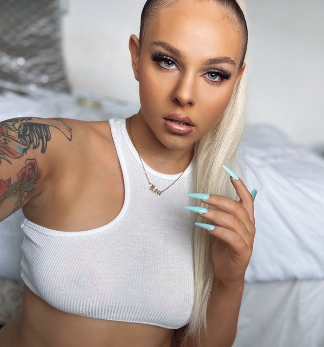 𝕭𝖆𝖇𝖞 𝖇𝖑𝖚𝖊𝖘 🦋 https://t.co/7nqDIYDsKr