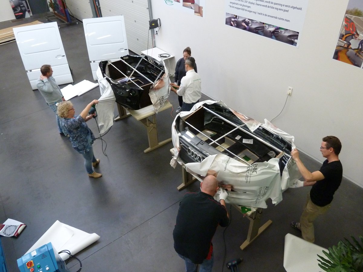 Grafityp application trainings will start again in September!

- Basics
- Wall &amp; Interior decoration
- Paint protection
- Car wrapping

On our website (grafityp.com/training-centre) you will find more information on the modules and the available dates.

#Grafityp #Grafiwrap #Training