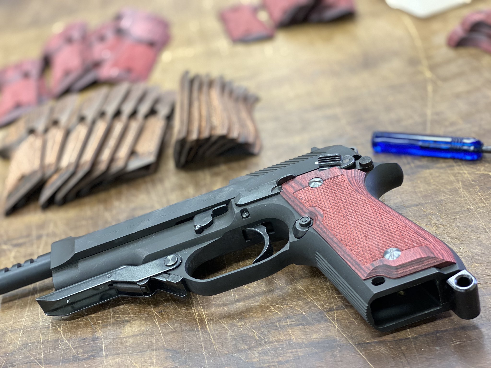 PANDORA ARMS KSC M93RII対応ウッドグリップ PANDORA ARMS KSC M93RII対応ウッドグリップ - メルカリ