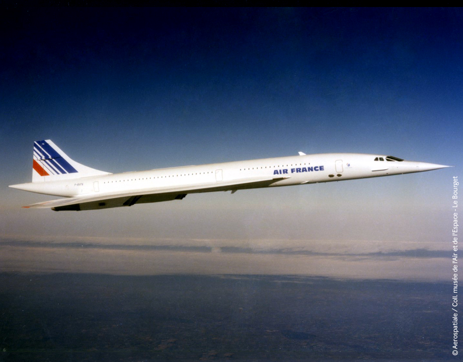 MuseeAirEspace's tweet photo. #CeJourLà #OnThisDay - Le 10 juillet 1976 l'équipage du #Concorde d'@AirFranceFR commandé par Pierre Dudal, assisté de Jacques Moron et André Blanc avec 56 passagers, relie Caracas à Paris en 4h12. https://t.co/mewMcWE9m5