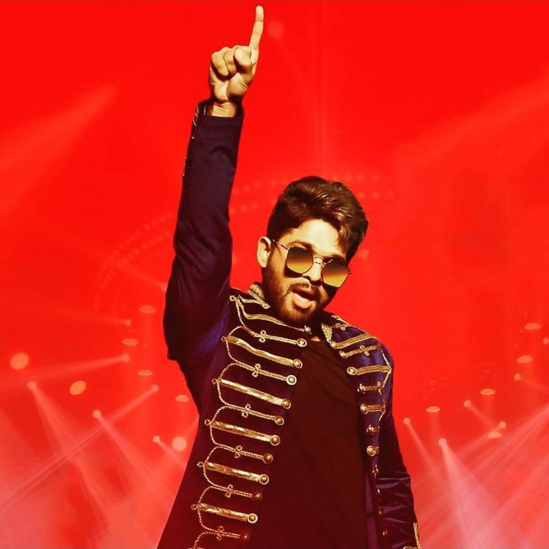 AlluArjunTFC's tweet photo. Tollywoods First 2M Liked Video On The Way 🔥
Stay Tuned @TrendsAlluArjun For Hashtag To celebrate The Biggest Song In TFI 😎
మీలో ఎంతమంది ట్రెండ్ కోసం సిద్ధంగా ఉన్నారు ?
#Pushpa ! @alluarjun ! #ButtaBomma https://t.co/9OfDz9Y7N5