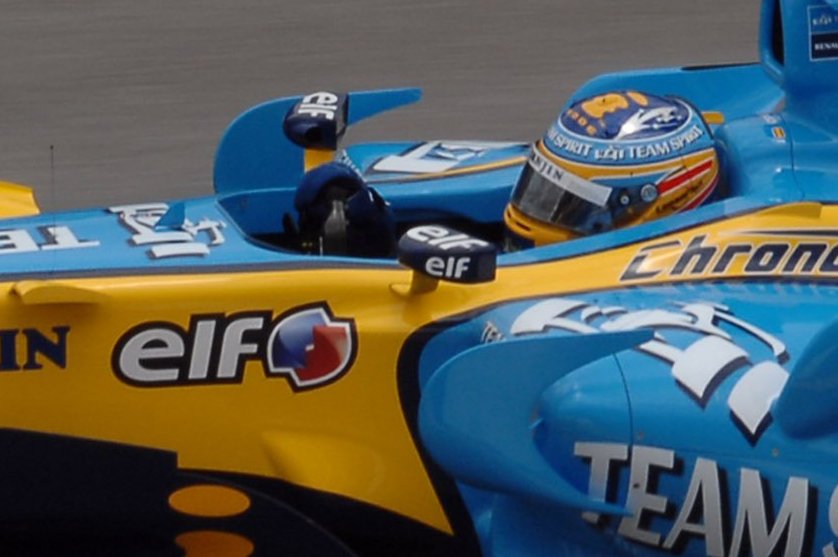 TotalEnergiesAR's tweet photo. ¡@alo_oficial vuelve a la #F1! ¿En qué años fue campeón con #ELF? #ELFRetro 🏁 https://t.co/b2sb4YN4Pt