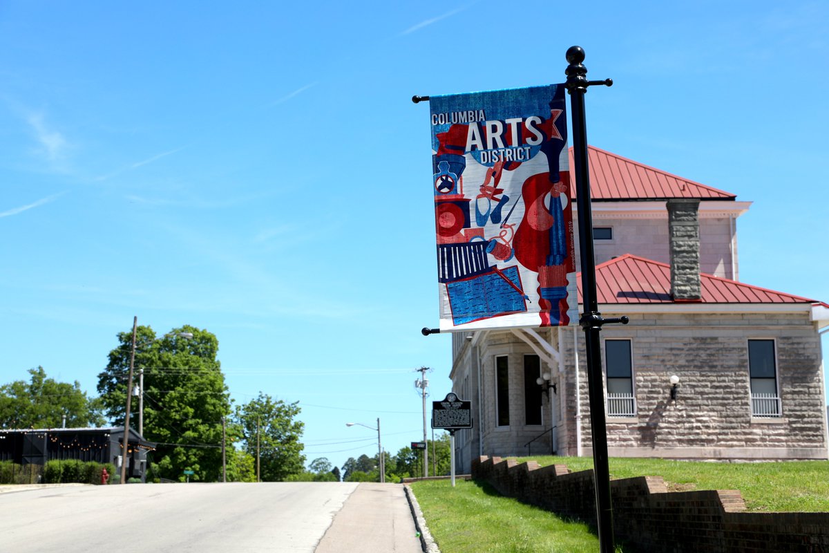 Arts4ColumbiaTN's tweet image. Support some of Columbia's local businesses at the Makers Market happening every Wednesday in the Columbia Arts District from 11:00am-3:00pm!

#arts4columbia #columbiatn #muletown