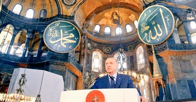 Ayasofya ya imam olarak kim tayin edilecek  bilen varmı?

İshak Danış olabilir mi?

İlk namazı Erdoğan kırılırsa ne güzel olurdu...

#AyasofyaCamiOlacak
#AyasofyaCamidir