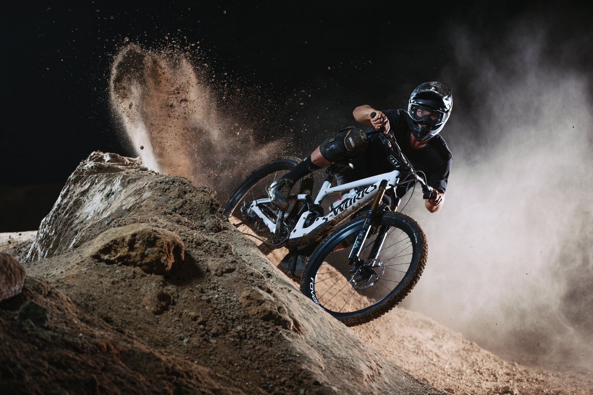 BlazingHB's tweet photo. Keep your bike running sharp and smooth with a fresh set of tyres for the summer🏆

a wide range of Shwalble, Specialized, Continental and Maxxis tyres are in stock and ready to go for road, mountain or gravel purposes!

Pop in and see us, open from 10, 7 days a week! https://t.co/NP6jAZpzLT