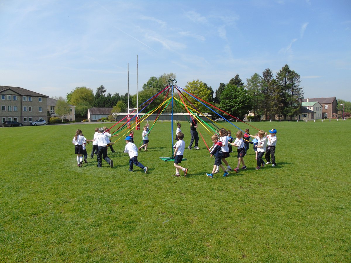 LlandoveryPrep's tweet photo. OPEN DAYS on FRIDAY 31ST JULY &amp; SATURDAY 1ST AUGUST - for entry in September 2020. Visits are strictly by appointment only. With small class sizes the College is planning to fully reopen to students in September in line with Coronavirus rules. Details: https://t.co/SUpLkbCDC6 https://t.co/t8sdEWnP44