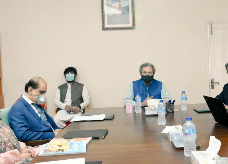 Ministry of Federal Education/ProfessionalTraining (@EduMinistry) on Twitter photo 2020-07-08 19:23:11 Federal Education Minister @Shafqat_Mahmood visited National Curriculum Council. He was briefed on progress of preparation of Single National Curriculum. Minister emphasized that quality education is right of every child and government is committed to this cause @ImranKhanPTI Federal Education Minister @Shafqat_Mahmood visited National Curriculum Council. He was briefed on progress of preparation of Single National Curriculum. Minister emphasized that quality education is right of every child and government is committed to this cause @ImranKhanPTI