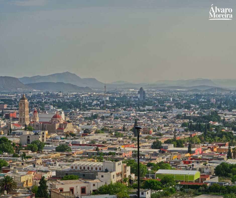 El Mirador es un lugar emblemático, histórico y de esparcimiento. Desde aquí se tiene una bella vista panorámica de toda nuestra ciudad y sus alrededores. #Saltillo