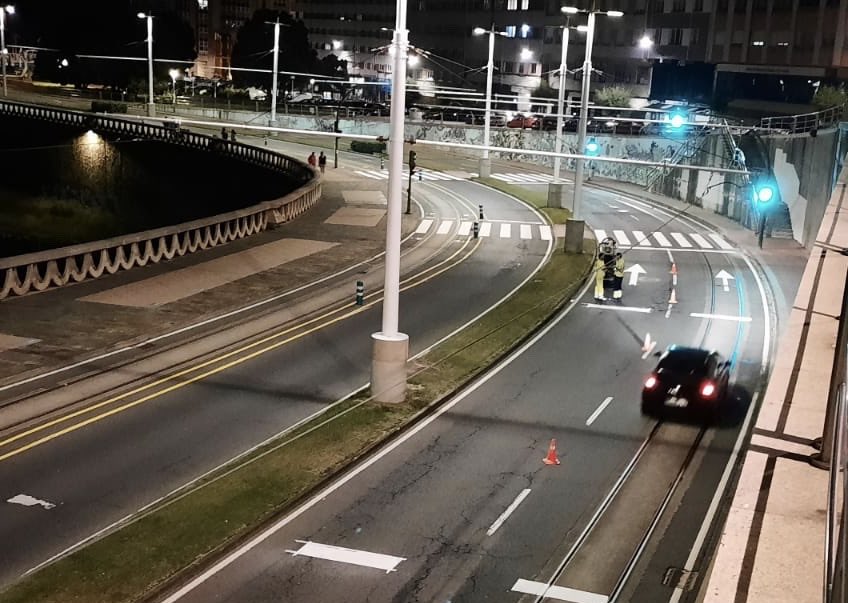 enboxes's tweet photo. #momentobache si pintan la calles pero dejan los #baches @coruna_gal , pues tendremos #baches con #estilo @silcerino @saludomotero @dgtes @daniabellonkarting #enboxesprogramademotor #enboxesgalponcars #enboxestraveldays #enboxesamericantour #pedaltothemetal https://t.co/MqtUax1UAU