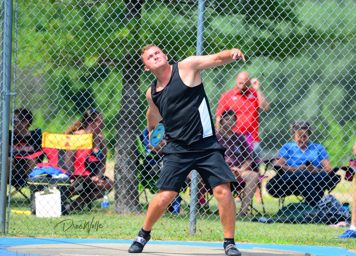 druewolfephoto's tweet photo. Congratulations to @JacobBaier4 as he finished 2nd in both the Shot Put &amp; Discus at the @MikeJaytrackxc @TrackGuyUSA Track &amp; Field Carnival yesterday in Brooklyn, IA.  @Hawk_TF @Ankeny_Hawks @UNITrackFieldXC #shotput #discus https://t.co/JLwBW6tUt2