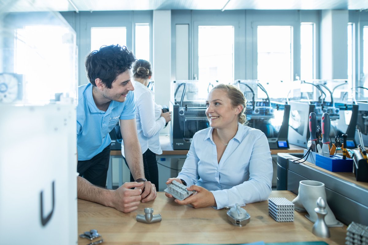 BASF's tweet image. Through our subsidiary @Sculpteo, you can now 3d print your own design with advanced #ForwardAM materials. It’s so easy, fast and user friendly: Its new online platform has a direct interface to order 3D printed prototypes as well as serial parts. sculpteo.com