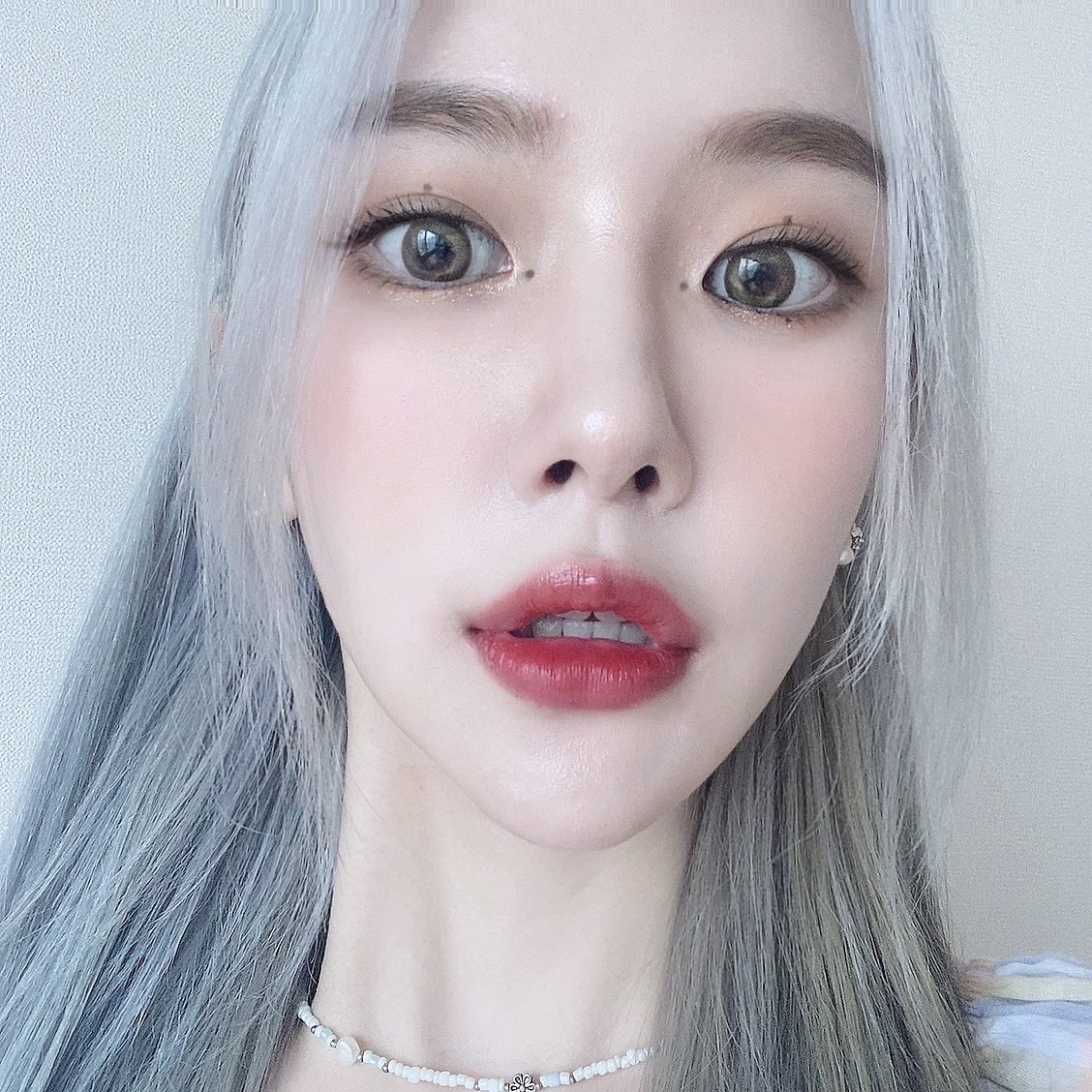 ANS_official_'s tweet photo. [#로연]
깡총-🐰💗 앤써들 오늘도 엔제리들 생각하며 행복한 하루 보내셨나요? 저도 오늘 앤써들 생각했어요 ㅎㅎ 저는 요즘 자기전에 캐모마일티를 마셔요 여러분도 잠들기전에 따듯한 차 한 잔 마시고 주무세요💗 오늘도 고생했어요 굿나잇 쪽쪽 🐰💋 #ANS #AngelNSoul #에이엔에스
#ROYEON https://t.co/mujwaPW9jt