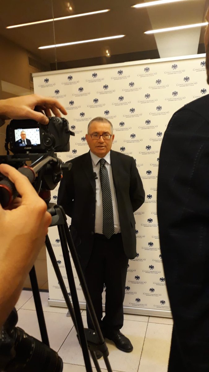 SIBFIPE's tweet photo. #sib #balneari #capacchione “Ringraziamo tutti i Parlamentari e le Forze politiche perché consapevoli che la difesa del lavoro balneare e delle 30mila aziende familiari costituisce un interesse pubblico a tutela del ‘Made in Italy’ e della competitività del nostro Paese. https://t.co/gQvbkRbKJr